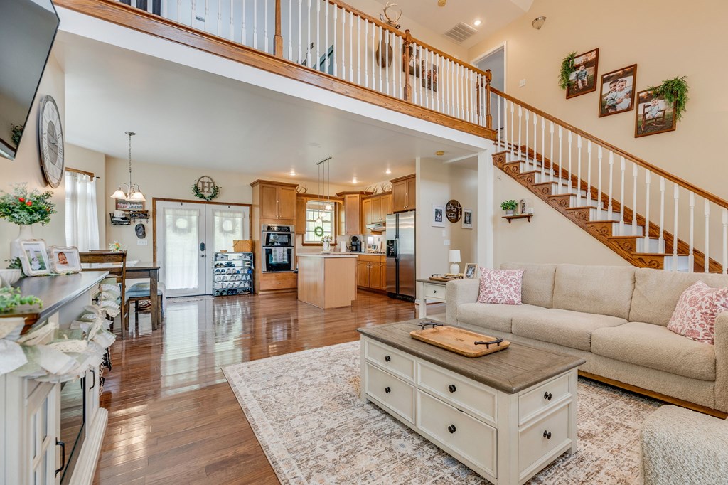 472 Evas Walk Property Photo 11