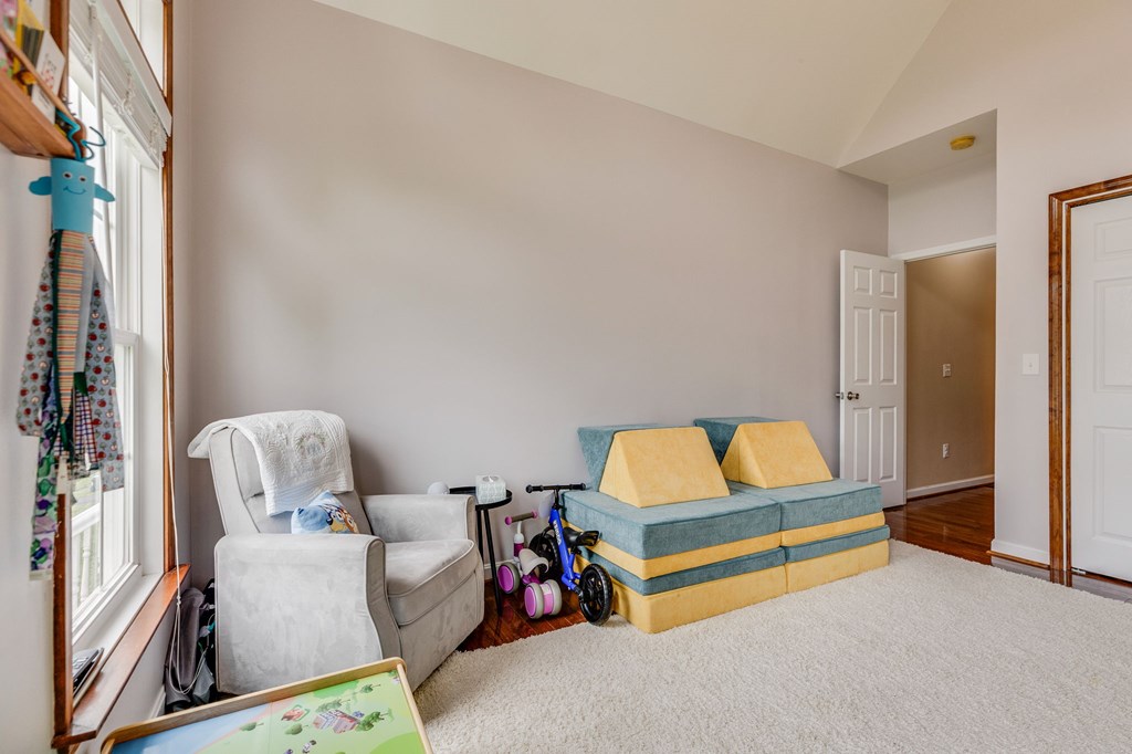 472 Evas Walk Property Photo 24