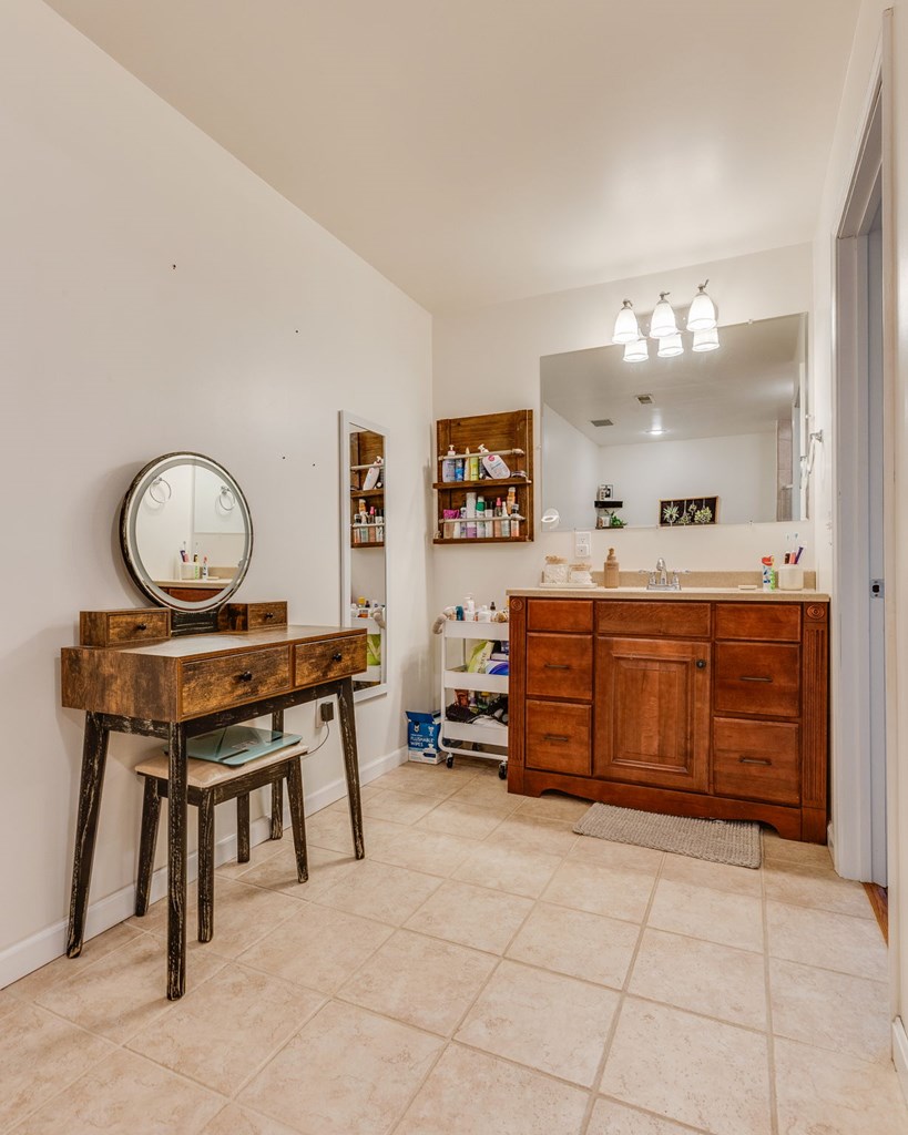 472 Evas Walk Property Photo 29