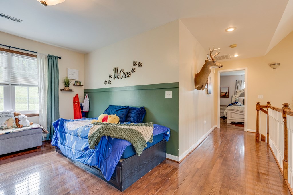 472 Evas Walk Property Photo 32