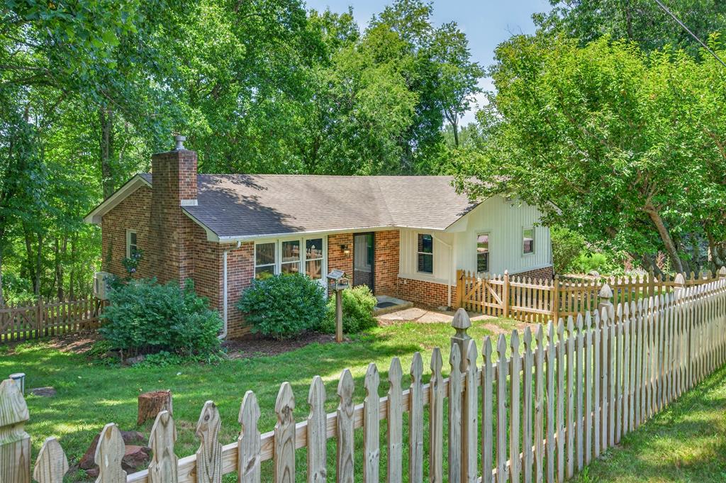 265 Penn Rd Nw