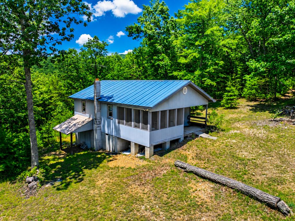 640 Gator Mountain Road Property Photo 1