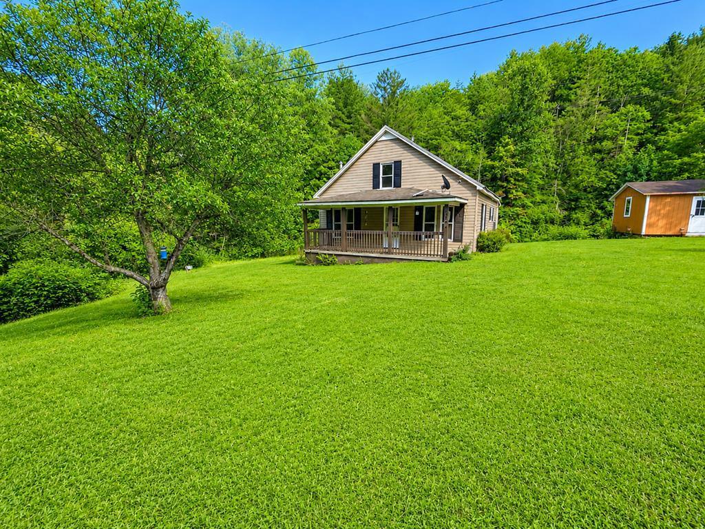 6048 Clearfork Rd Property Photo 2