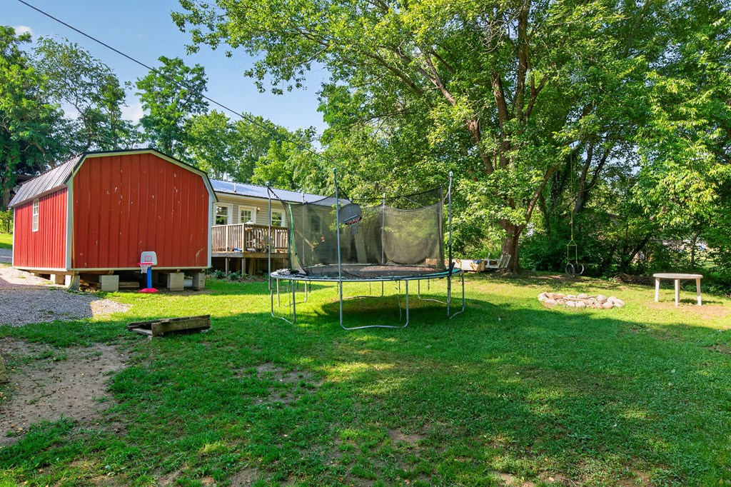 435 Lots Gap Rd Property Photo 49