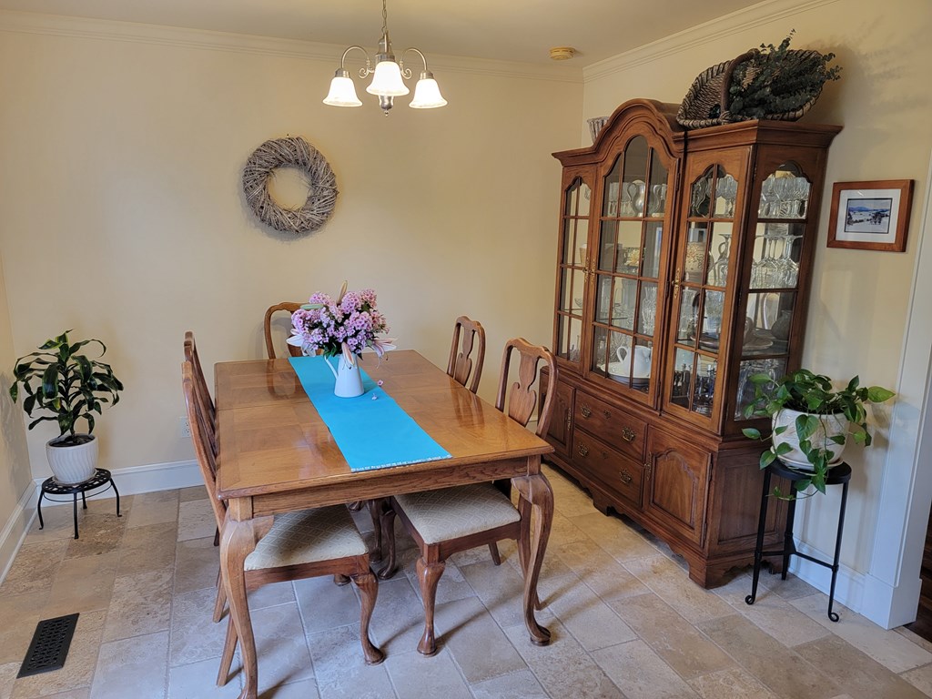 111139 Property Photo 12