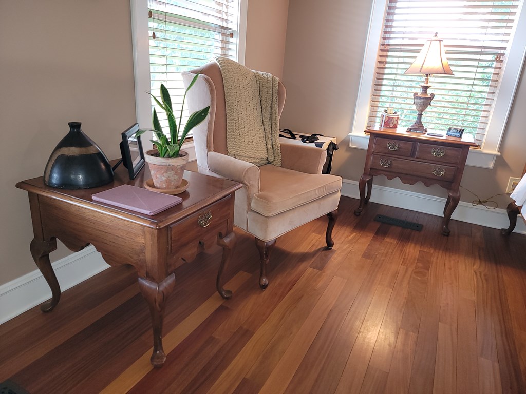 111139 Property Photo 24