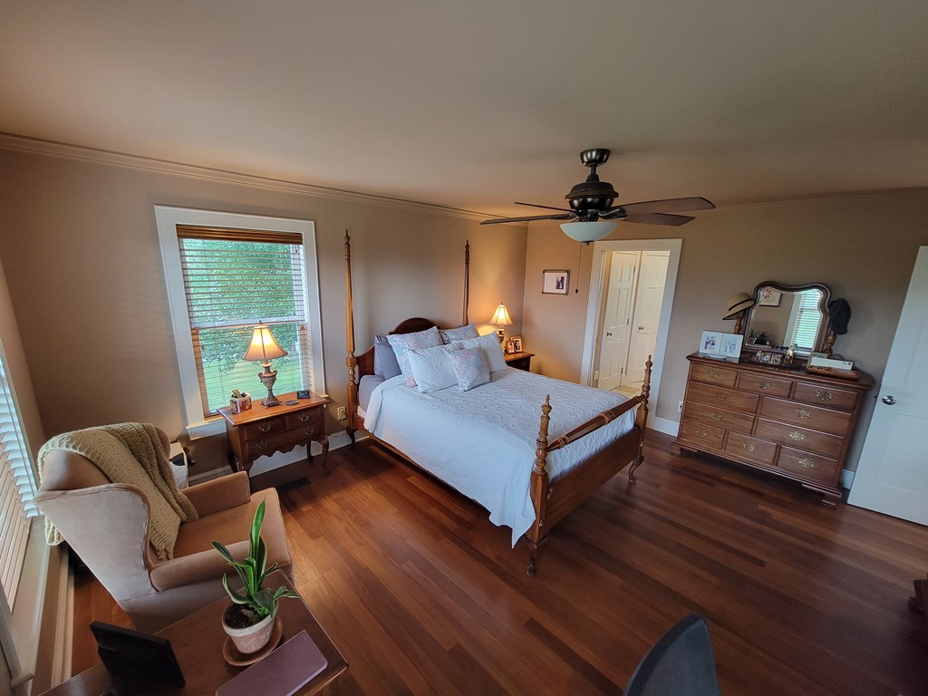 111139 Property Photo 25