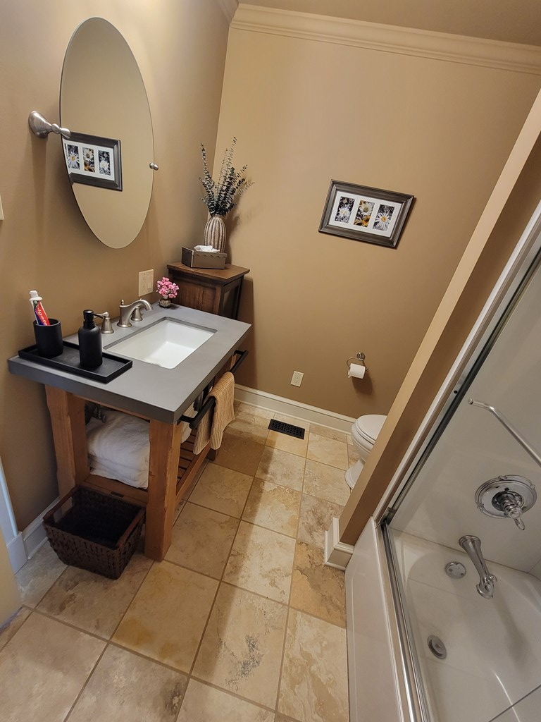 111139 Property Photo 27
