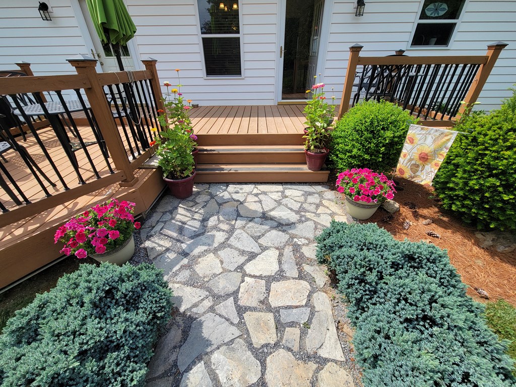111139 Property Photo 33