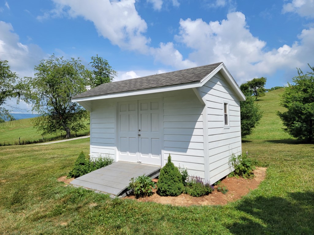 111139 Property Photo 38