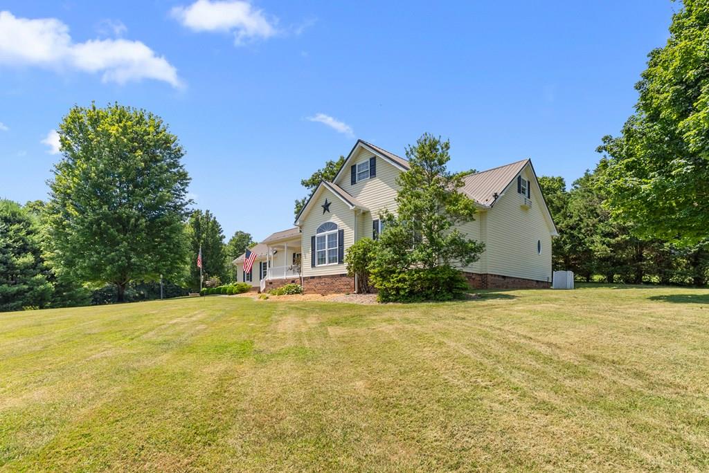 1365 Doe Run Road Property Photo 1