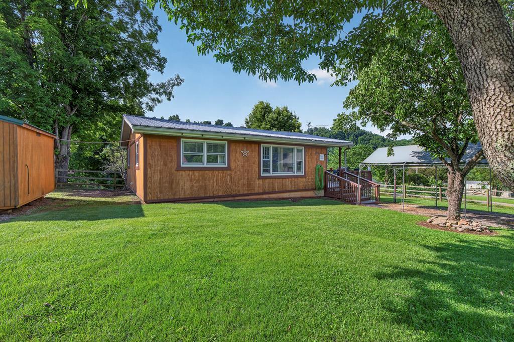 194 Autumn Chase Rd Property Photo 1