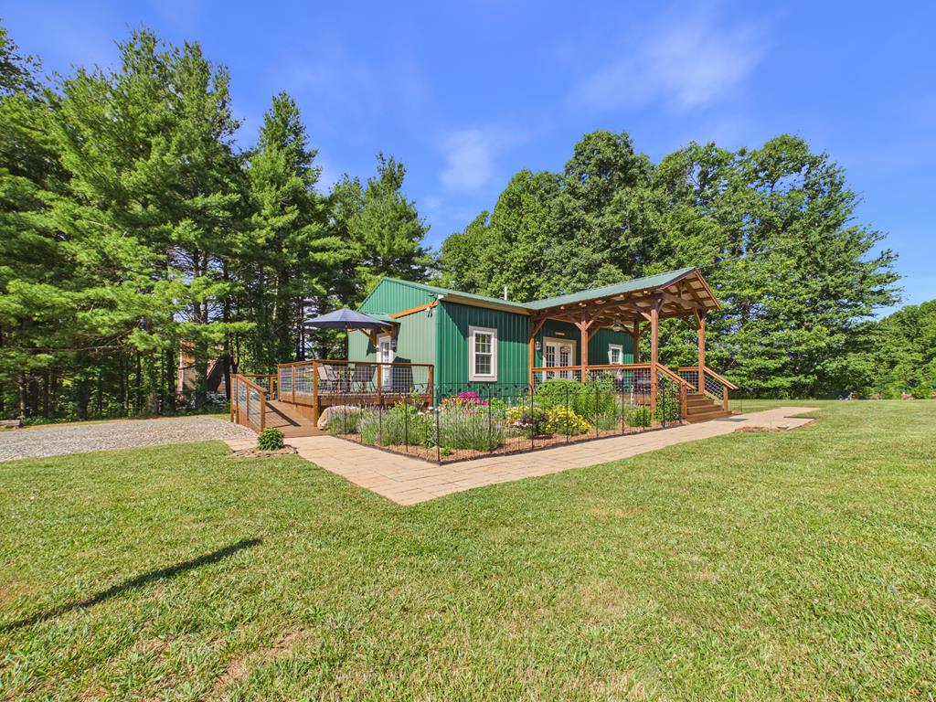 267 Spring Lake Dr Property Photo 1
