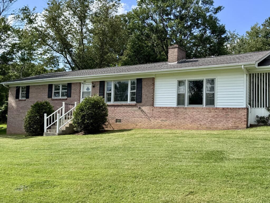 30005 Lee Hwy Property Photo 1