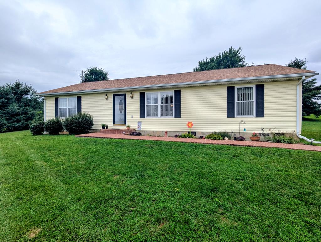 213 Smith Farm Rd Property Photo 1