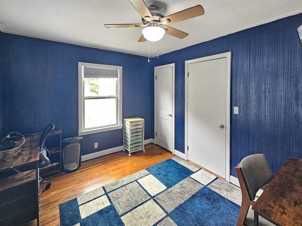 2505 Osborne St Property Photo 19