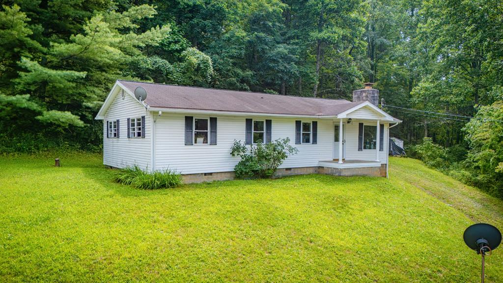 1254 Mcguire Valley Road Property Photo 1