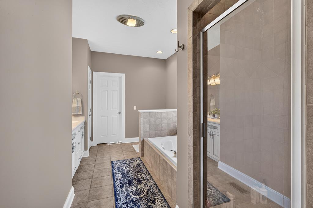 22979 Lone Eagle Drive Property Photo 31