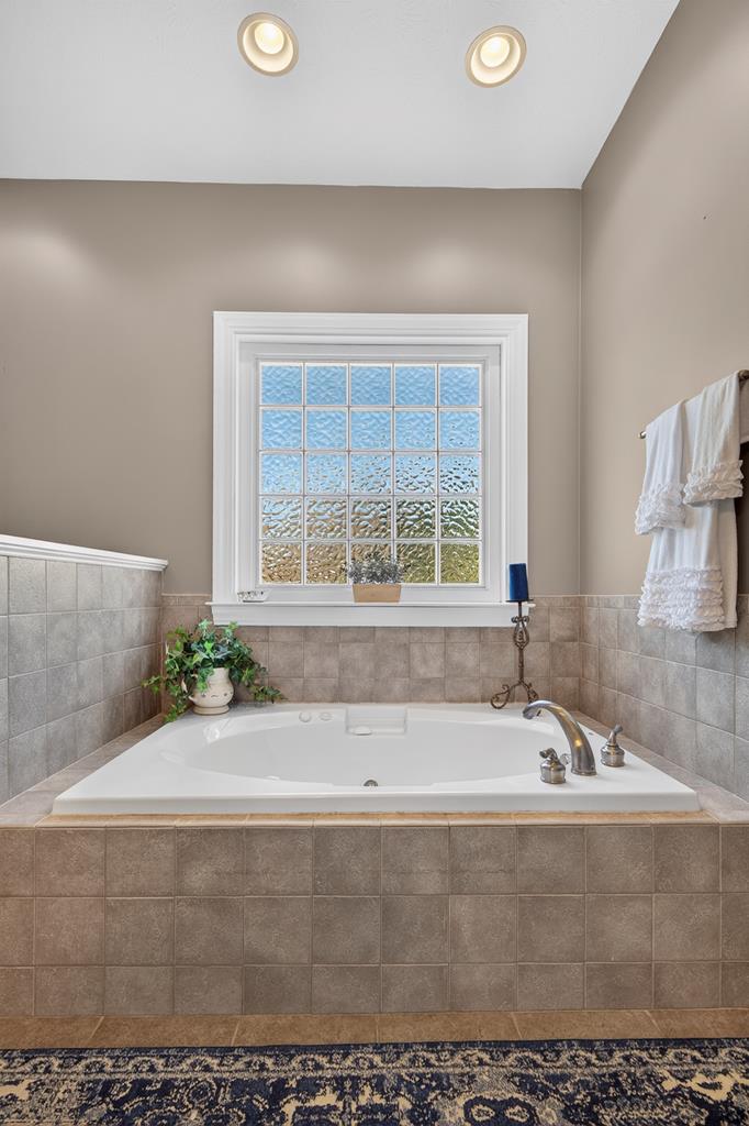 22979 Lone Eagle Drive Property Photo 33