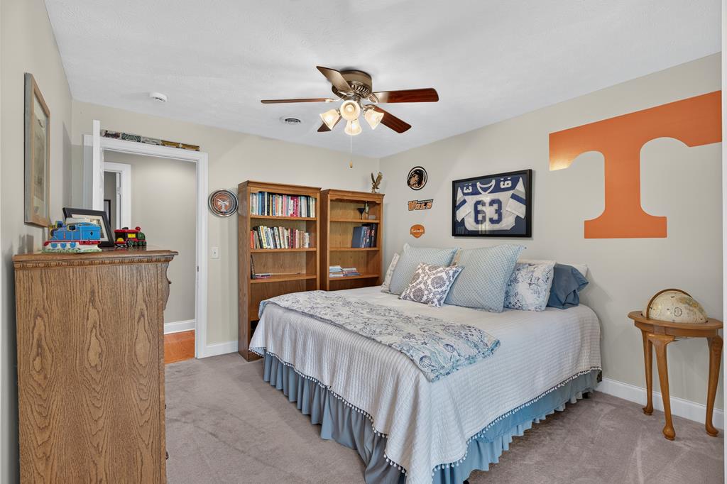 22979 Lone Eagle Drive Property Photo 48