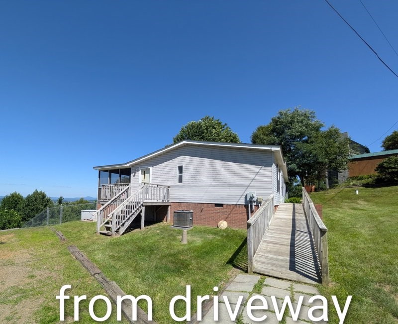 802 Carrollview Property Photo 5