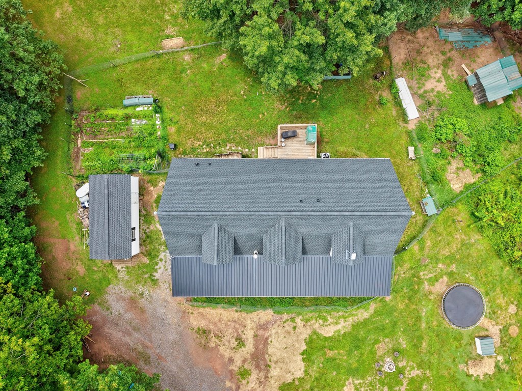 208 Bearclaw Ln Property Photo 8
