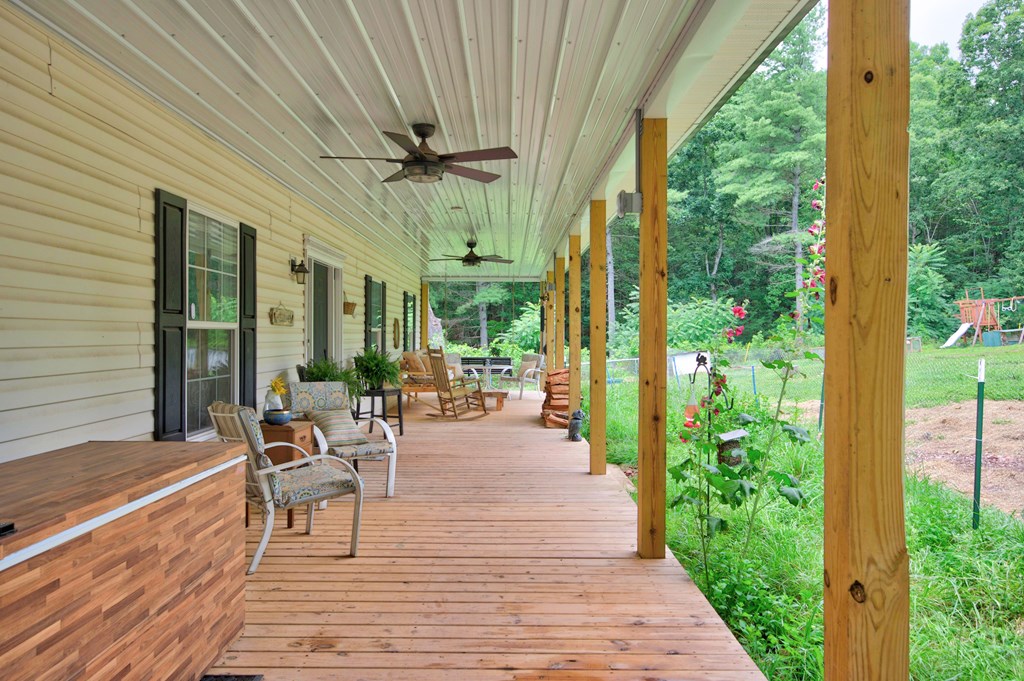 208 Bearclaw Ln Property Photo 14