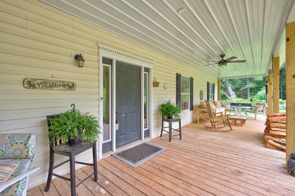 208 Bearclaw Ln Property Photo 15