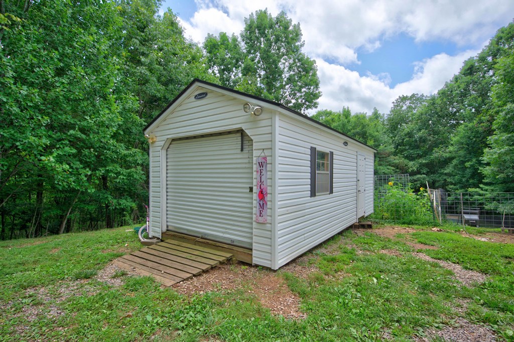 208 Bearclaw Ln Property Photo 87