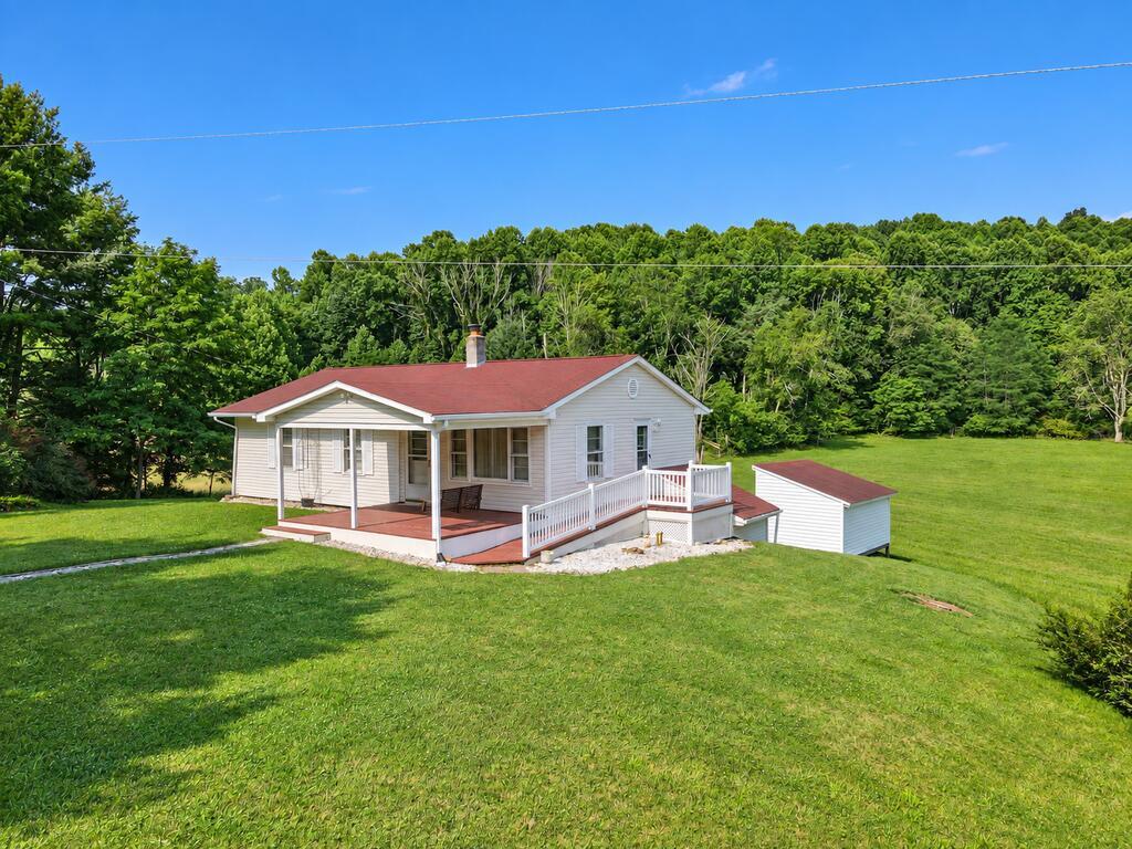 878 Sw Sugar Tree Rd. Property Photo 1