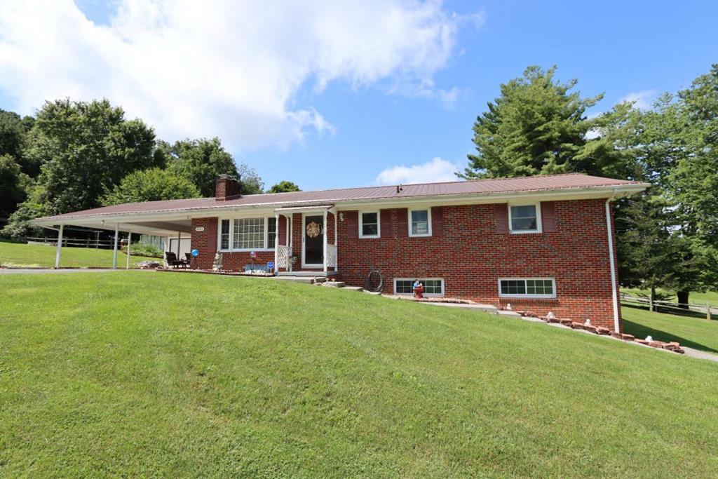 4244 Reedy Creek Rd Property Photo 1