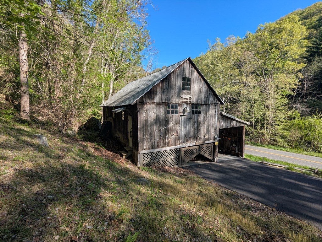 2806 Shawsville Pike Ne Property Photo 44