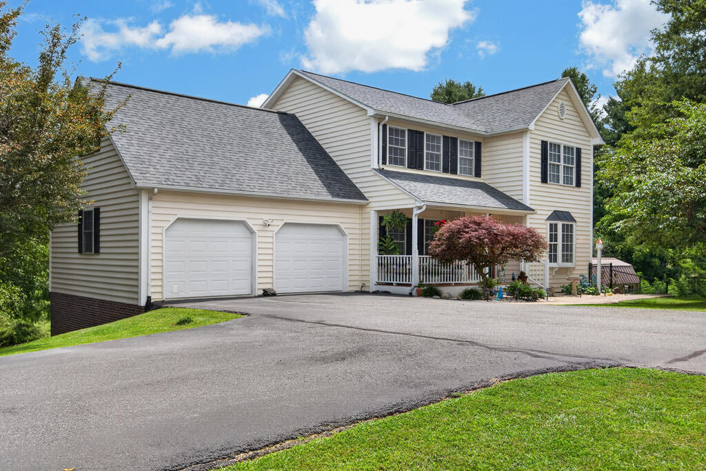 78 Stonebrook Dr. Property Photo 1