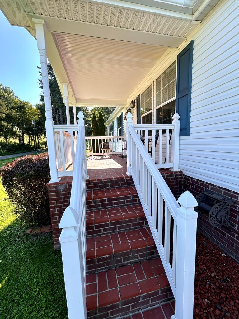 2783 Mountain Rd. Property Photo 4