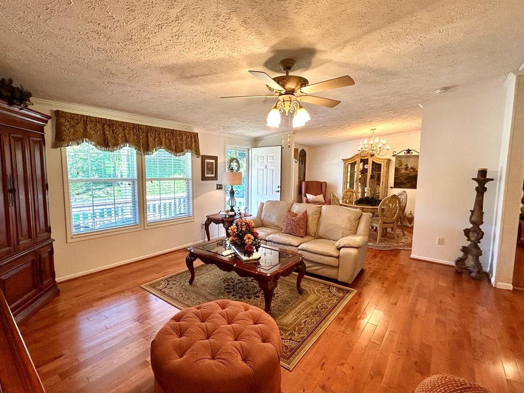 2783 Mountain Rd. Property Photo 7