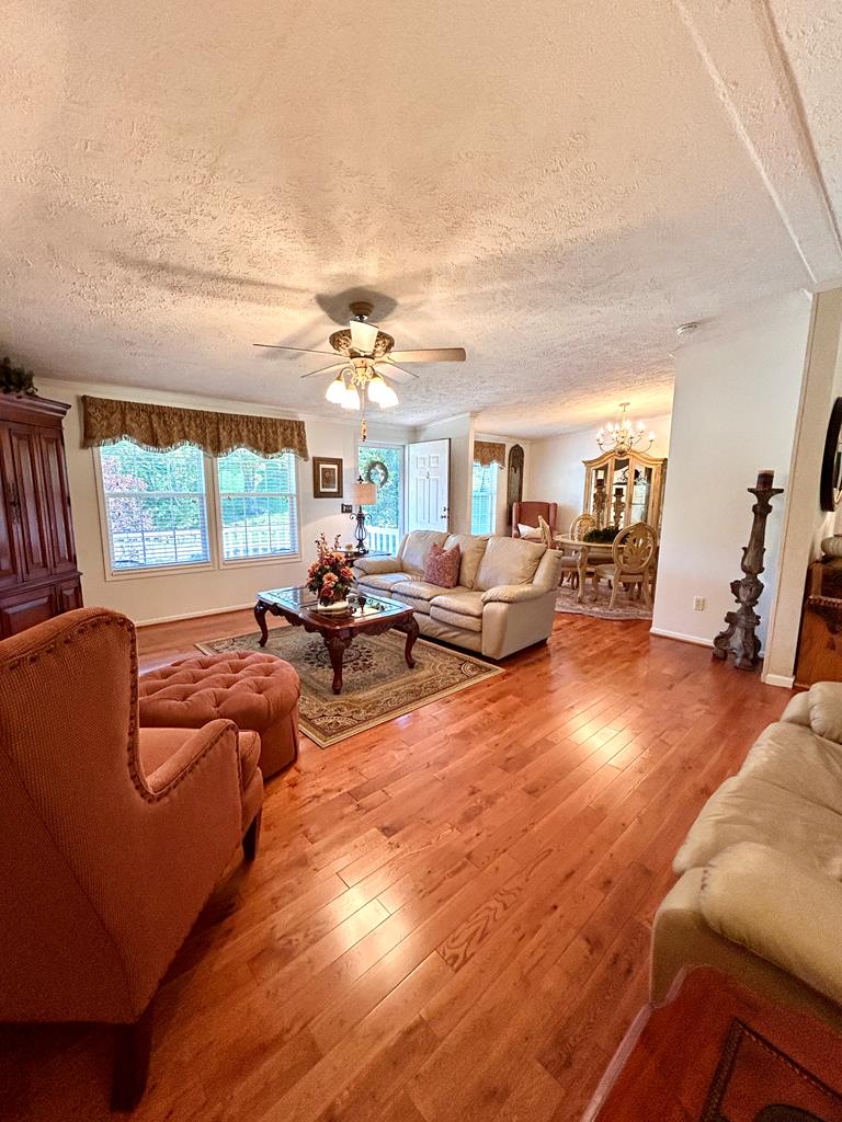 2783 Mountain Rd. Property Photo 10