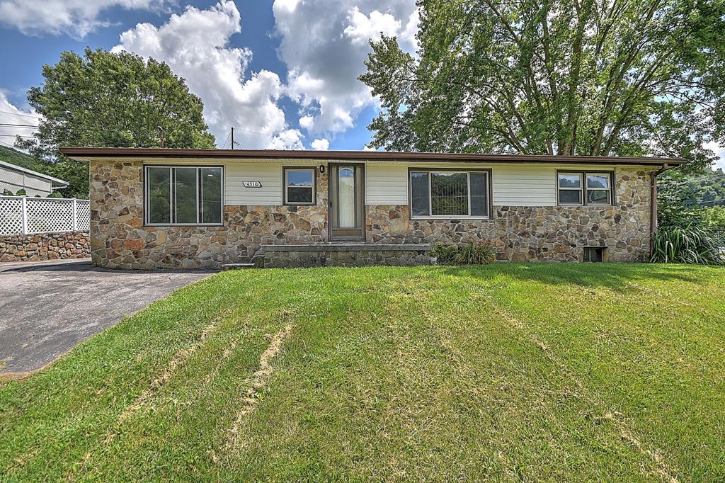 4310 Gate City Highway Property Photo 1