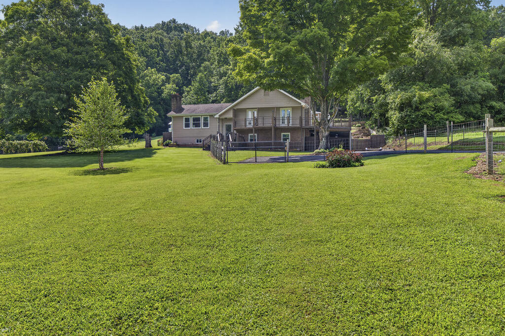 13422 Countiss Rd Property Photo 4