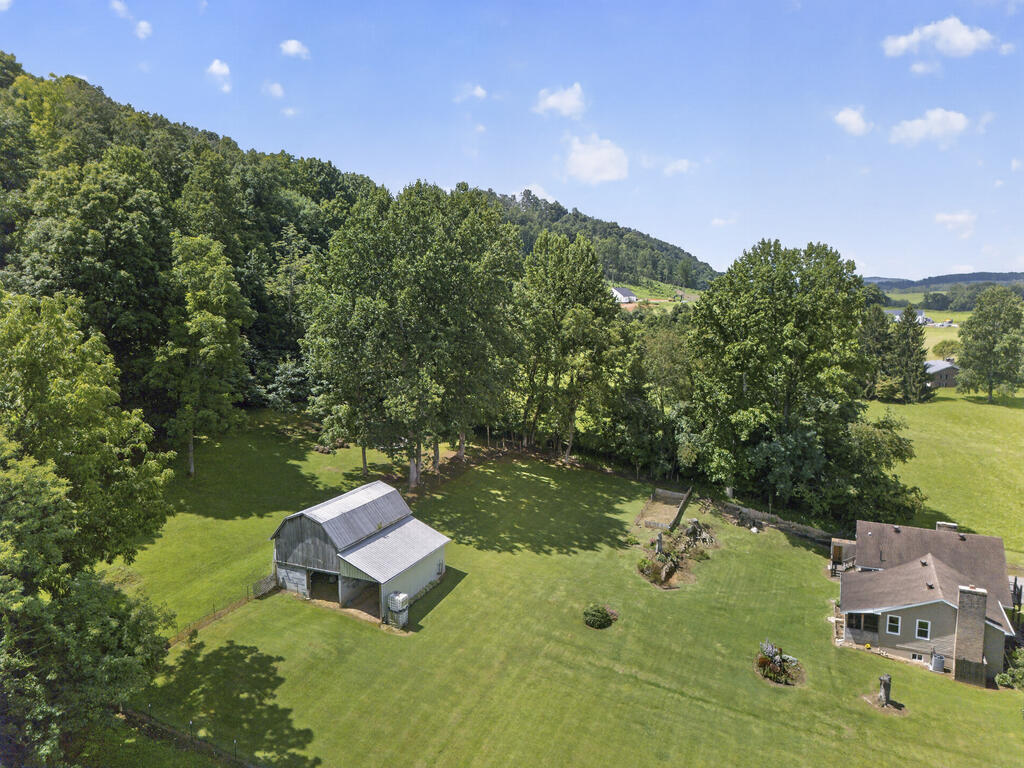 13422 Countiss Rd Property Photo 6