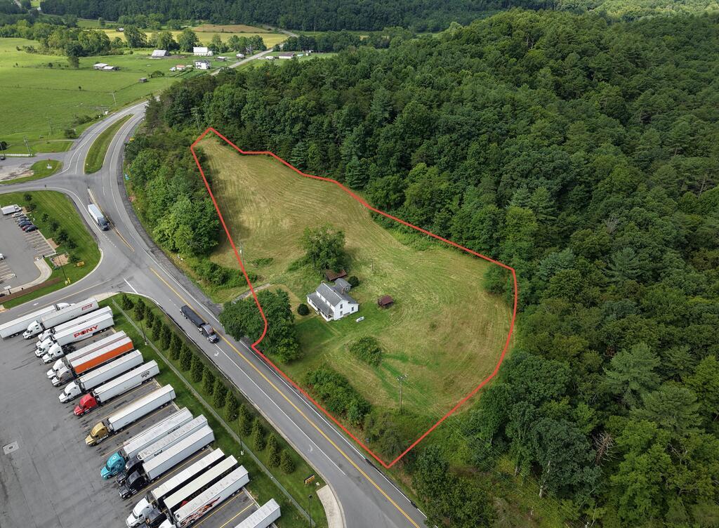 6253 N Scenic Hwy Property Photo 1