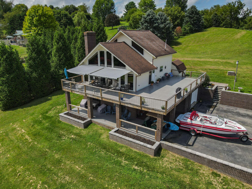 2487 Lowmans Ferry Road Property Photo 1