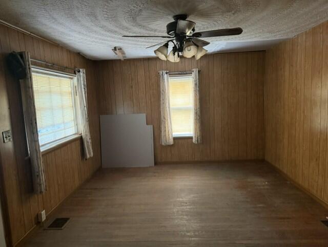 269 Vickey Property Photo 11