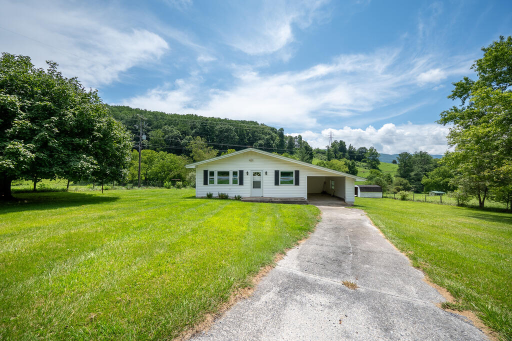 9656 E Blue Grass Trl. Property Photo 2