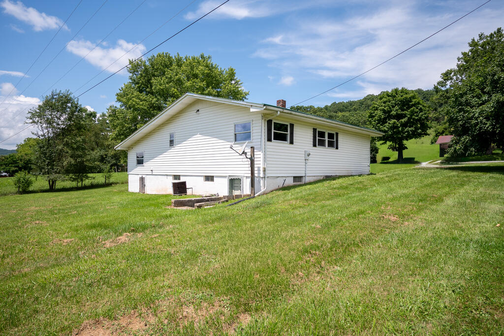 9656 E Blue Grass Trl. Property Photo 10
