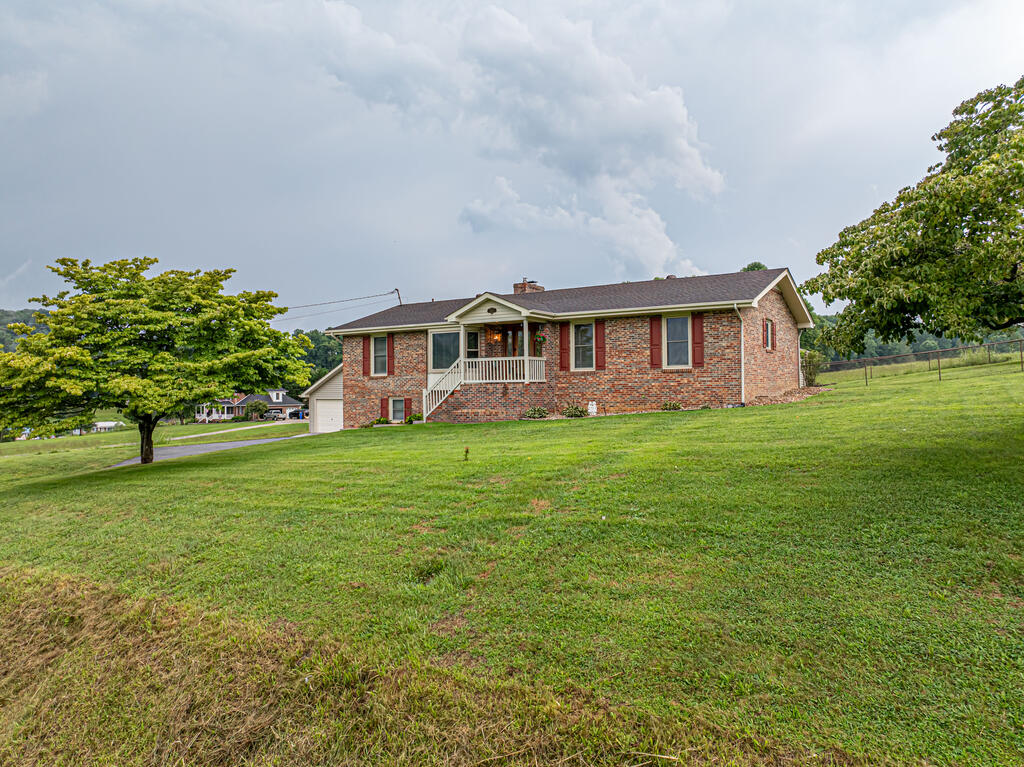 20306 Benhams Rd Property Photo 2