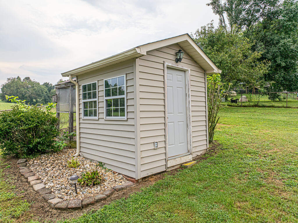 20306 Benhams Rd Property Photo 11