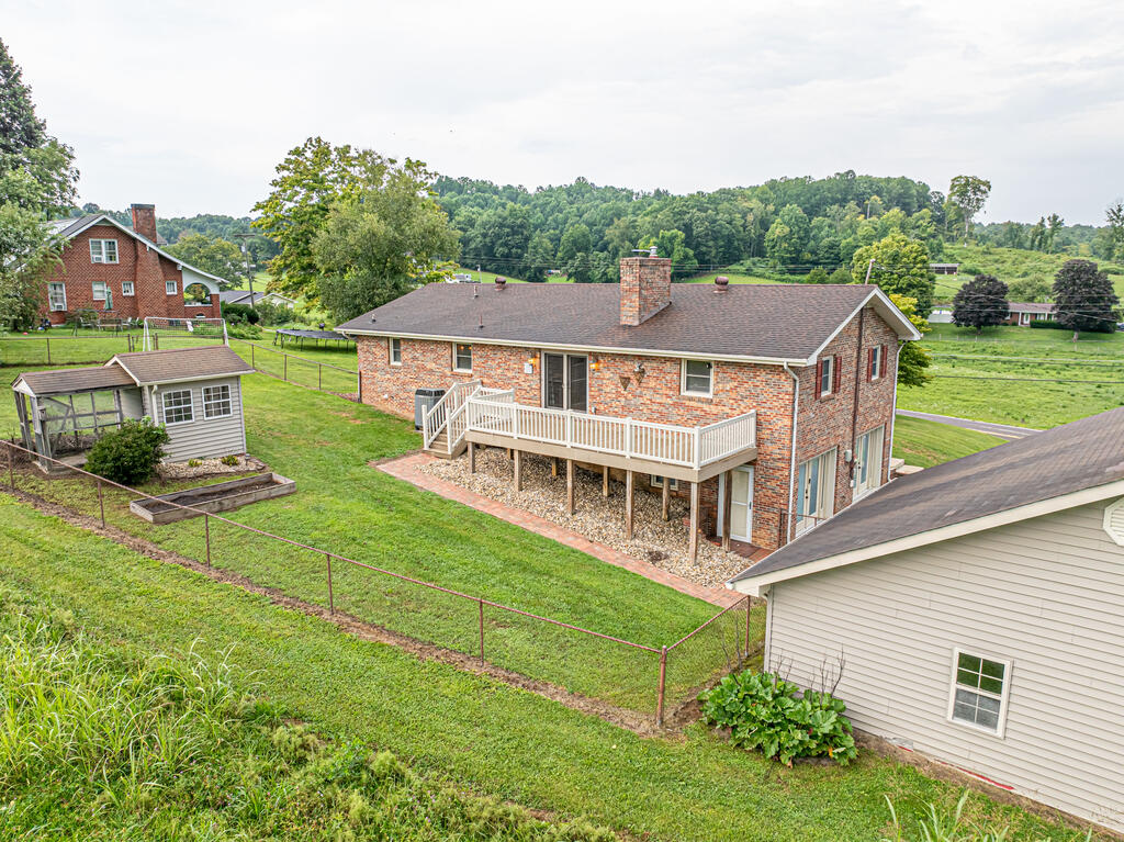 20306 Benhams Rd Property Photo 13