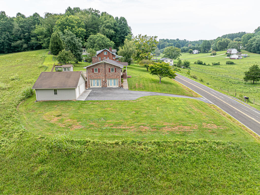 20306 Benhams Rd Property Photo 15