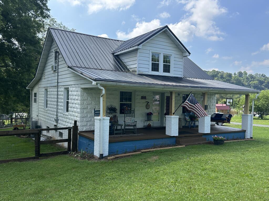 104 Lansworth Drive