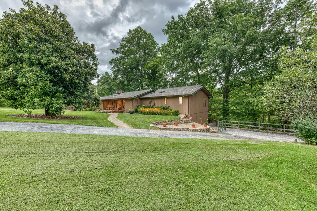 19080 North Fork River Rd Property Photo 3